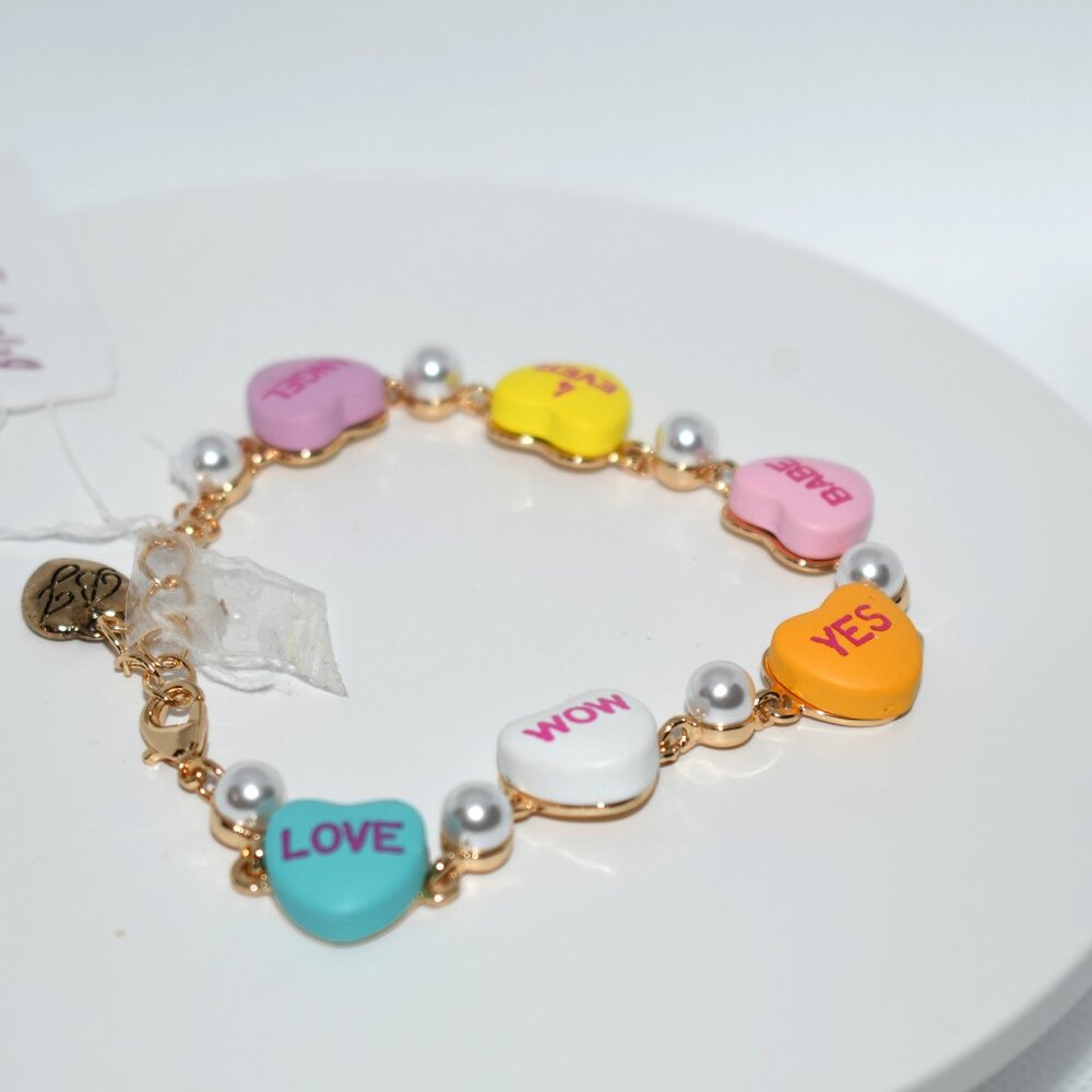 Betsey Johnson Sweetheart Strand Line Bracelet #576282GLD966 NWT - Picture 2 of 4
